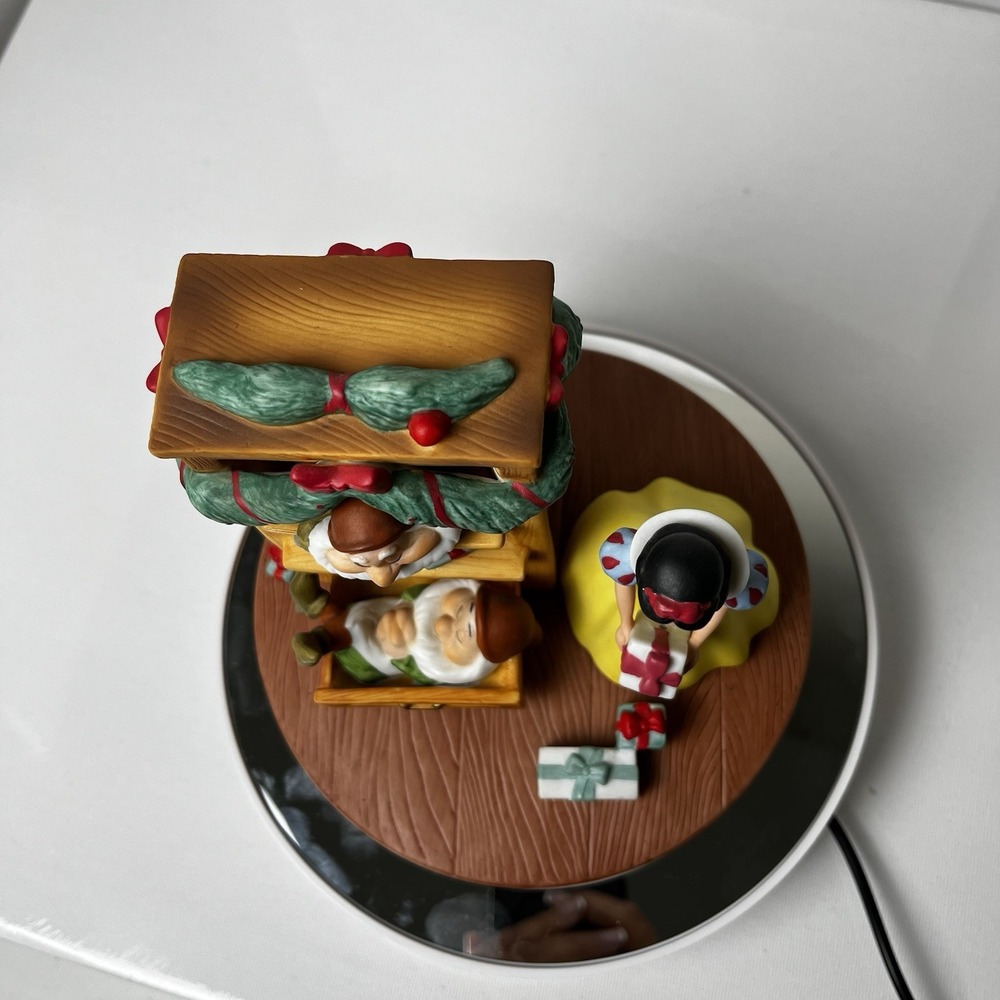 VTG Disney Christmas Snow White Figurine 1994 Grolier Christmas Dreams Ltd Ed - Picture 11 of 17